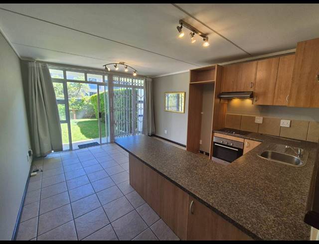 1 bed property to rent in HOUT BAY